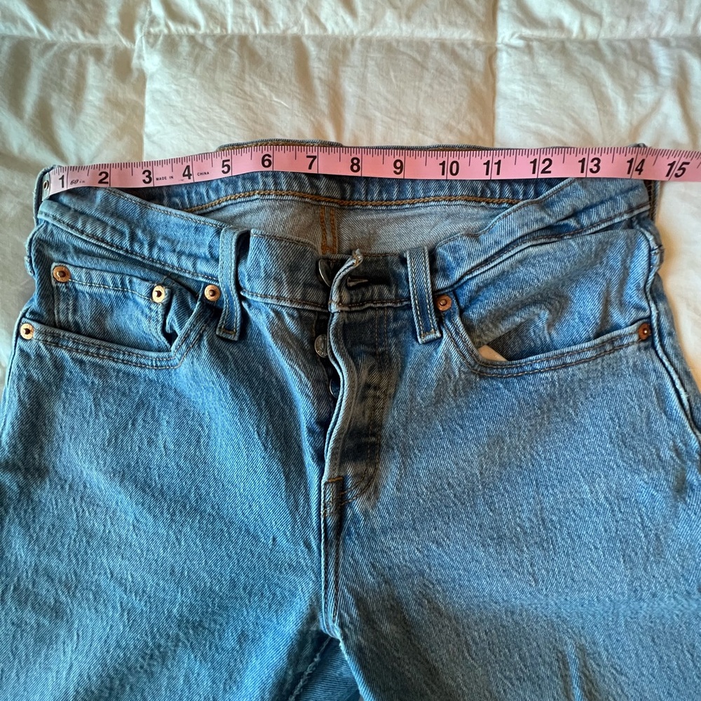 Levi’s 501 tapered jeans